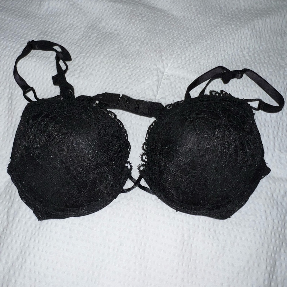 Victoria’s Secret bombshell bra